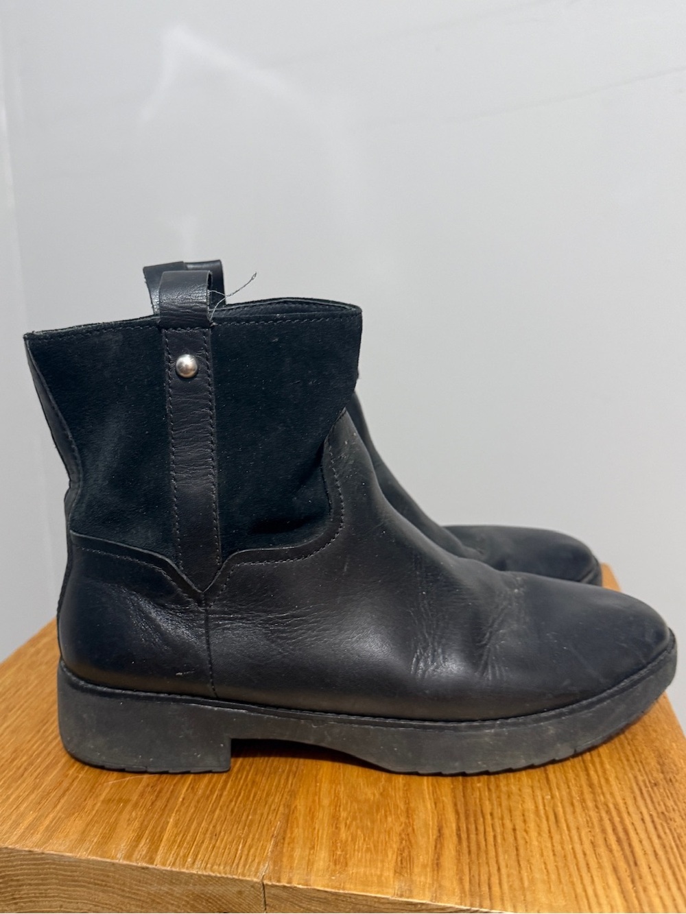 FitFlop Signey Mixte Boots Womens 8.5 Black Leather Suede Chelsea Ankle Boots